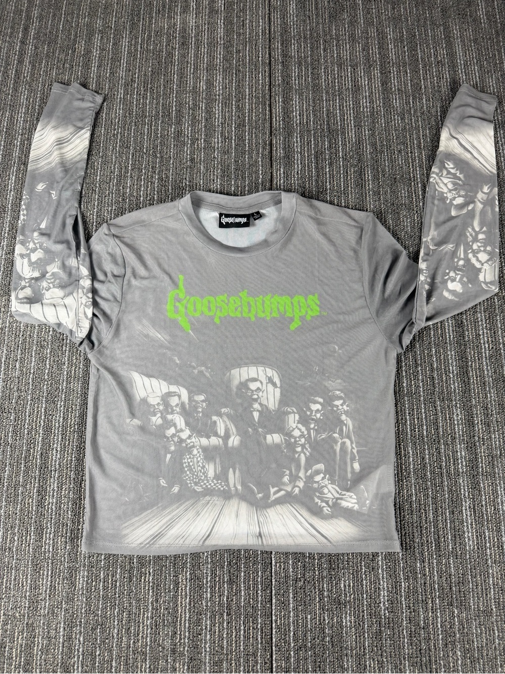 Goosebumps Slappy the Dummy Graphic Mesh Long Sleeved T-shirt Size L